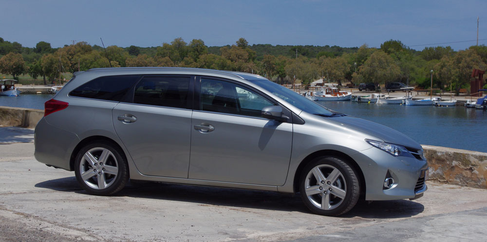 toyota auris stationcar 2013 toyota auris stationcar 2013